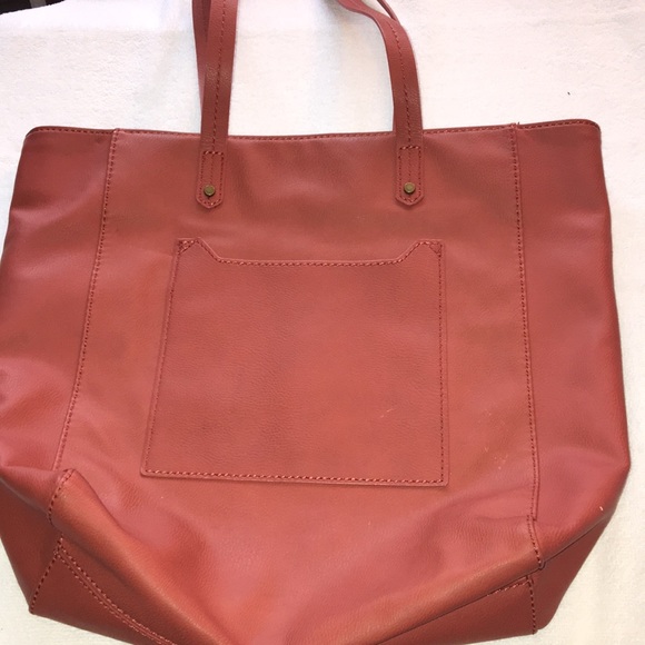 Universal Thread Handbags - Shoulder bag